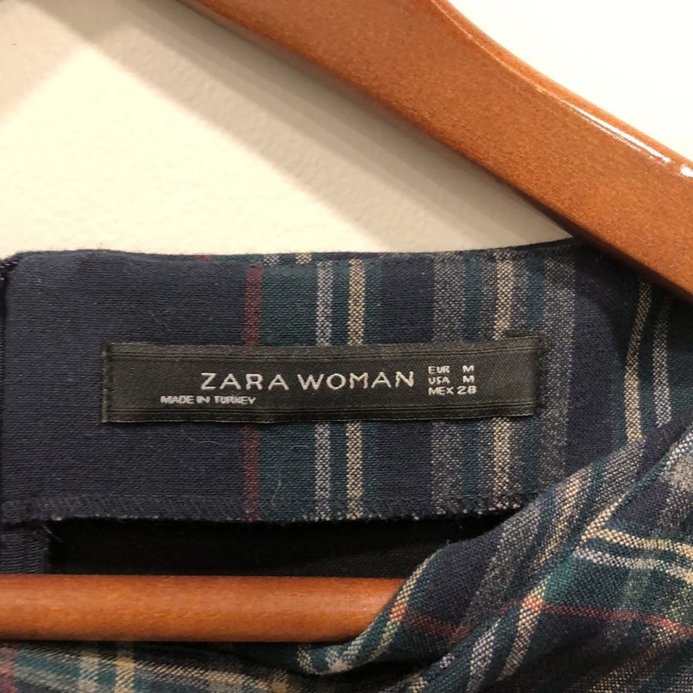 Dress - Picture 4 of 8